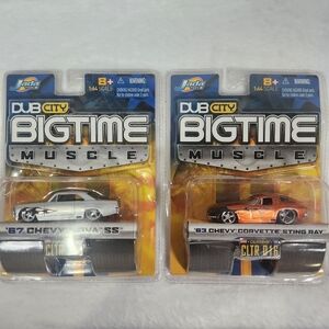 Ada Orange 63 Chevy Corvette and Silver 67 Chevy Toy Cars Set.